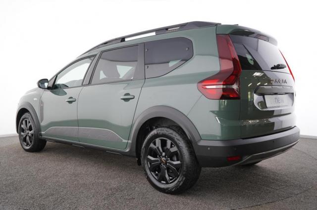 Dacia Jogger image 1
