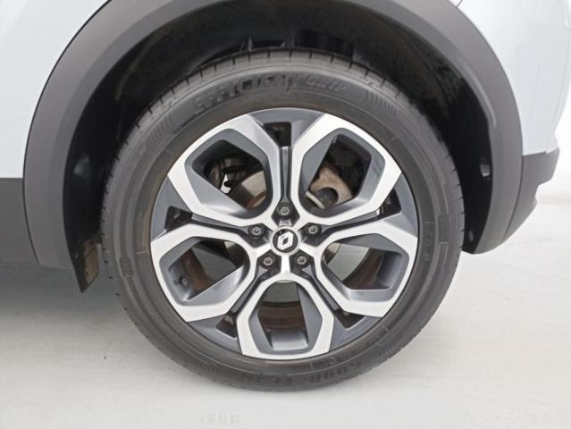 Renault Captur image 1