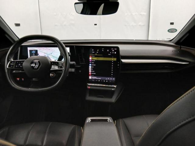 Renault Mégane E-Tech image 7