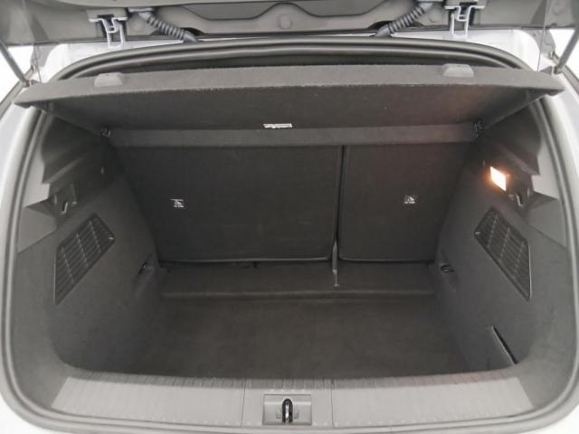Renault Mégane E-Tech image 9