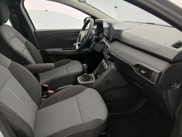 Dacia Sandero image 9