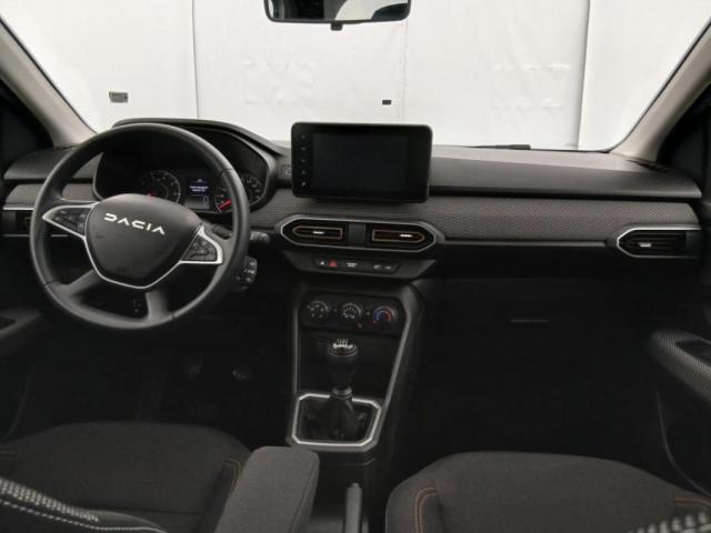 Dacia Sandero image 2