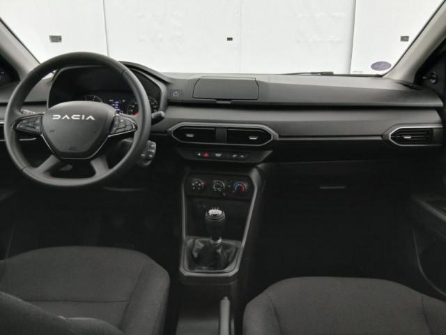 Dacia Sandero image 2