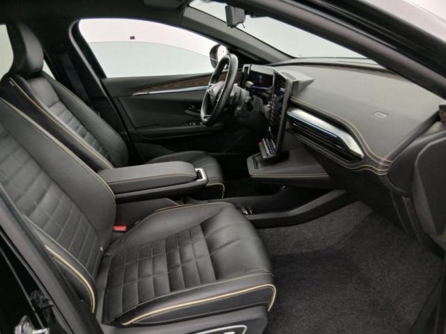 Renault Mégane E-Tech image 5