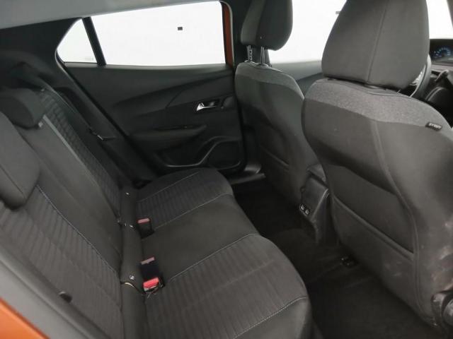Peugeot 2008 image 2