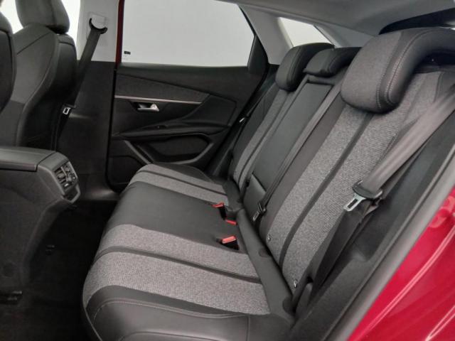 Peugeot 3008 image 9