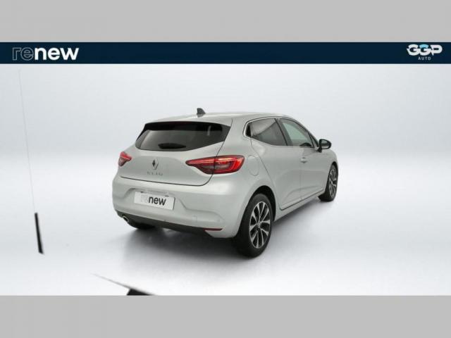 Renault Clio image 8