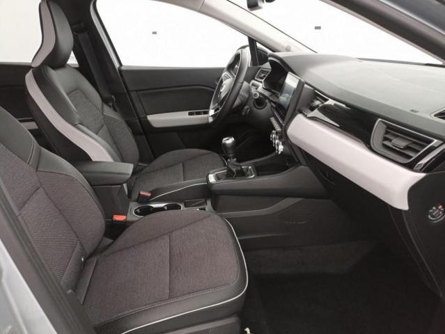 Renault Captur image 9