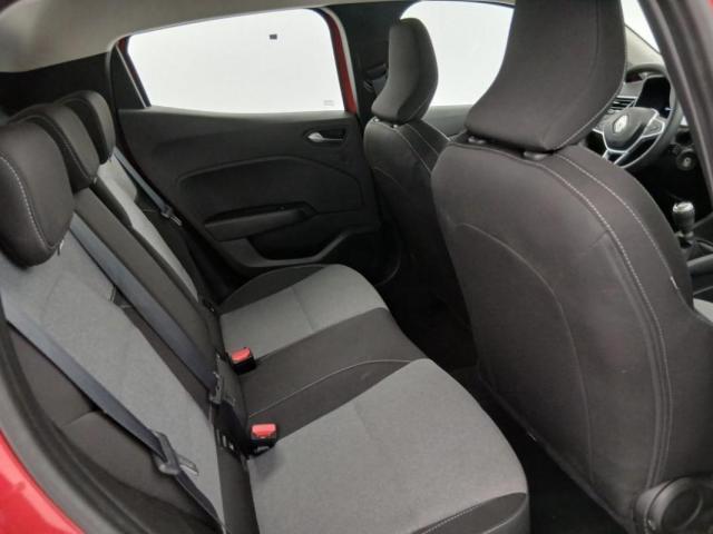 Renault Clio image 2