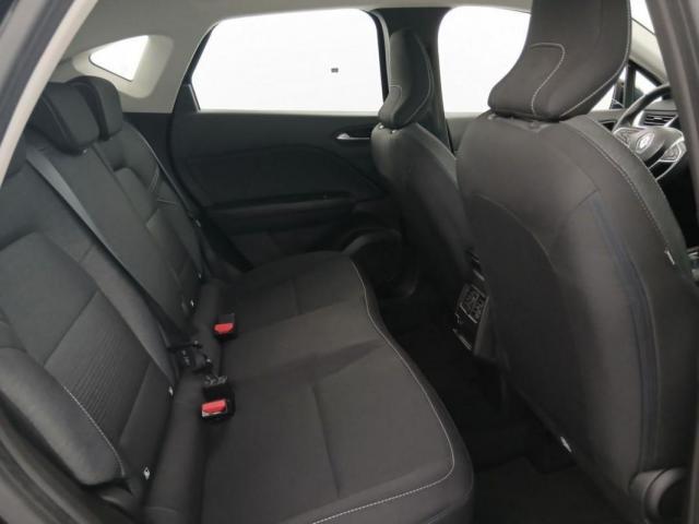 Renault Captur image 6