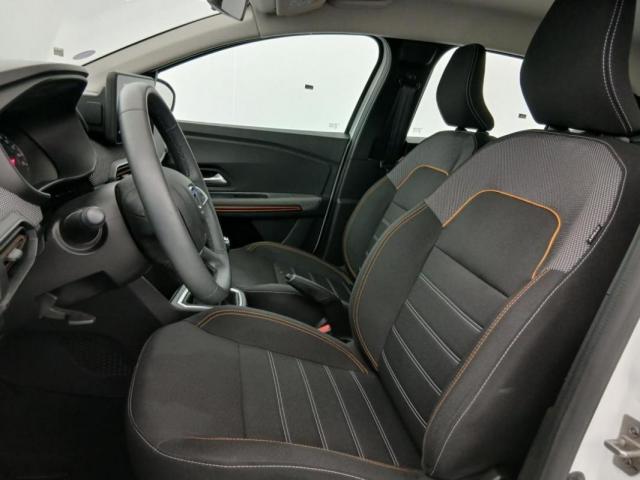 Dacia Sandero image 6