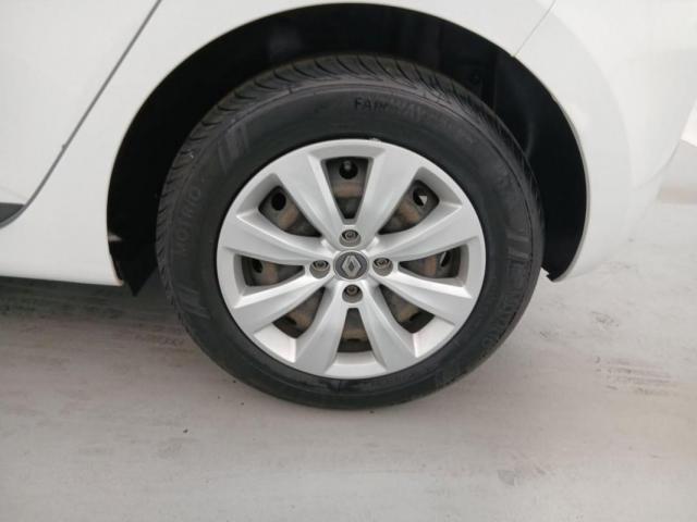Renault Clio image 9