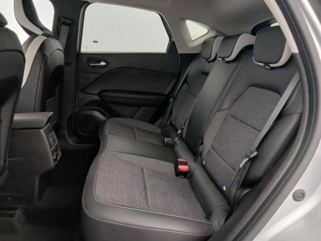 Renault Captur image 6