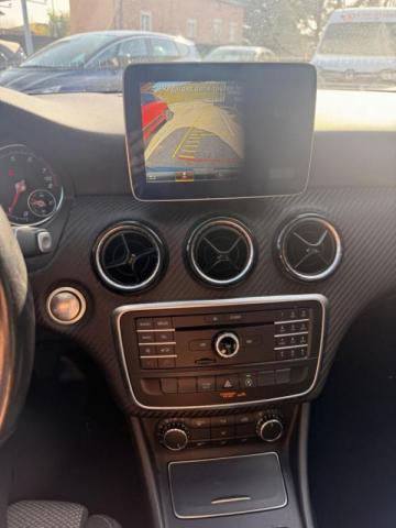 Mercedes Benz Gla image 8