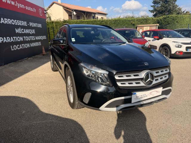 Mercedes Benz Gla image 1