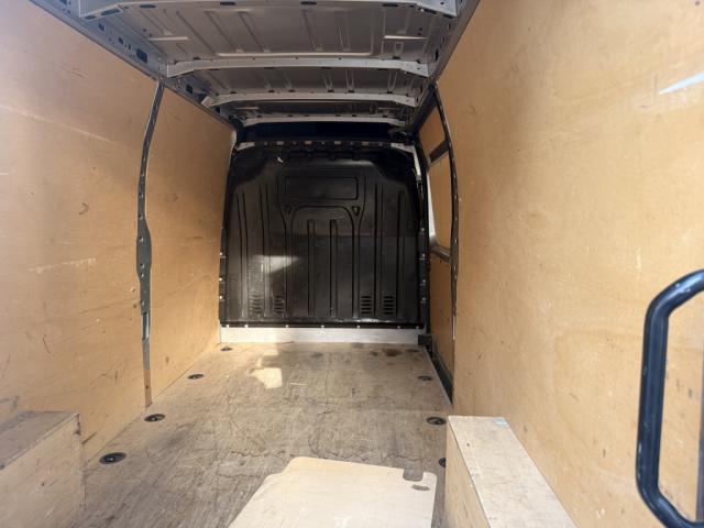 Renault Master image 3