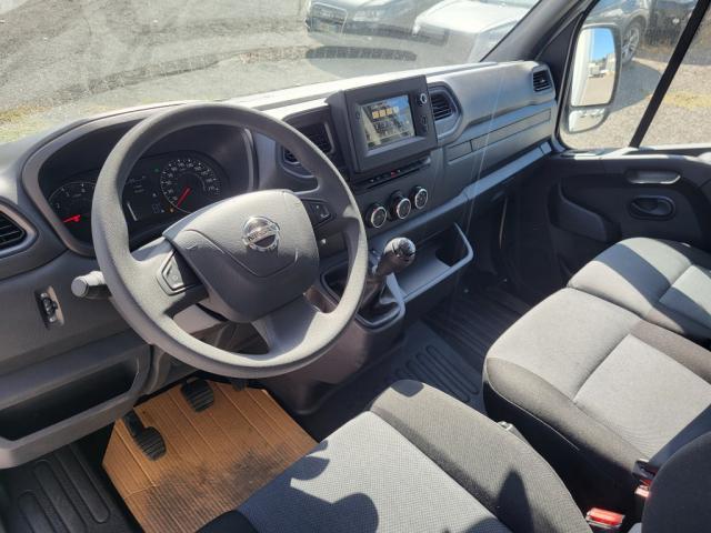 Nissan Interstar image 8