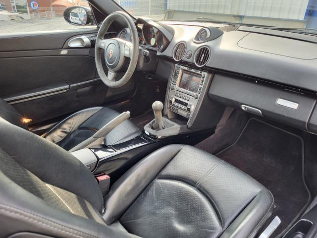 Porsche Cayman image 3