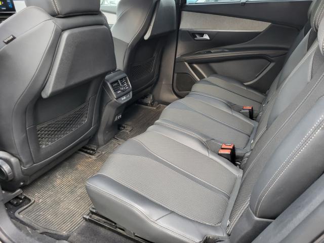 Peugeot 5008 image 3