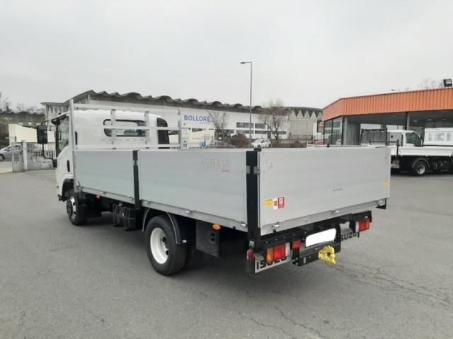 Isuzu M27 image 1
