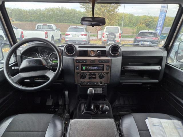 Land Rover Defender 90 image 1