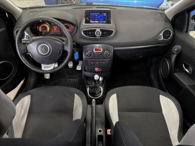 Renault Clio image 9