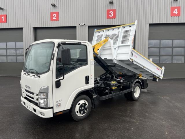 Isuzu M27 image 2