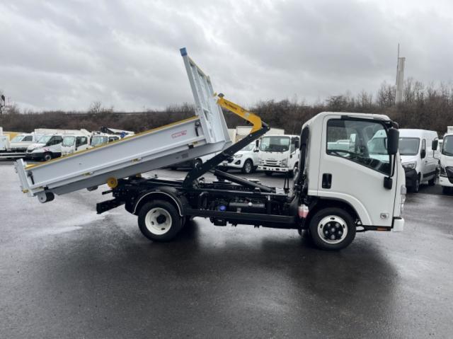 Isuzu M27 image 5