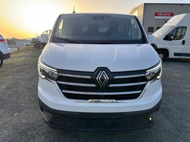 Renault Trucks Trafic image 8