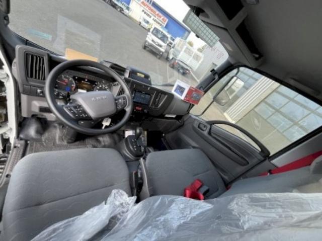 Isuzu M21 image 3