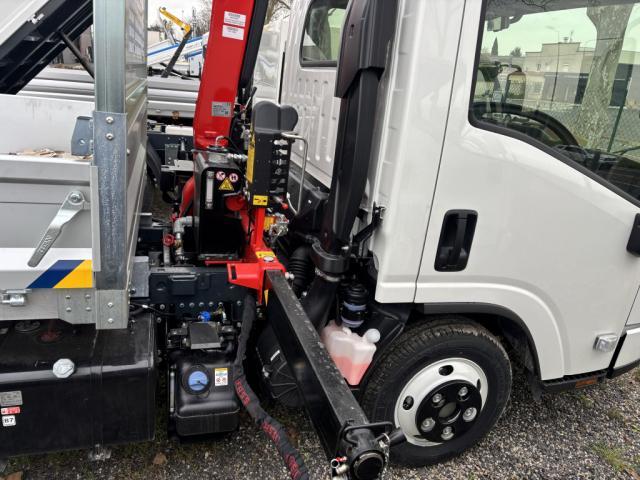 Isuzu M27 image 1