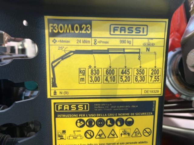 Isuzu M27 image 4