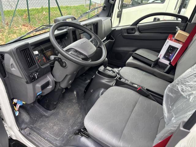 Isuzu M27 image 7
