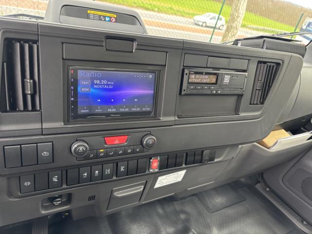 Isuzu M30 image 2