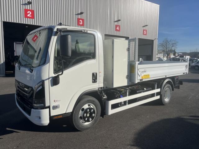 Isuzu M30 Generation 2 Gen 7.5 T 5.2l 190 Ch Bvm Benne Et Coffre Calvet