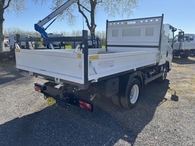 Isuzu M27 image 7