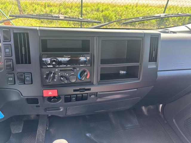 Isuzu M27 image 9