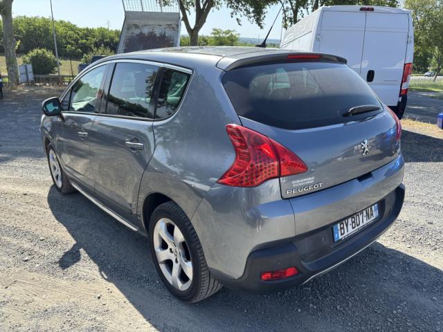 Peugeot 3008 image 2