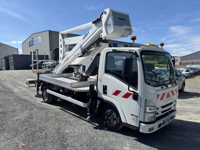 Isuzu M21 image 9