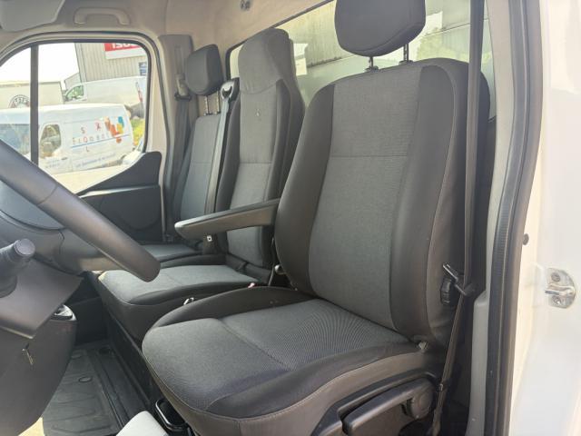 Renault Master image 2