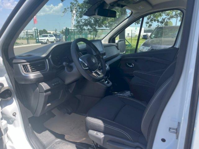 Renault Trucks Trafic image 1