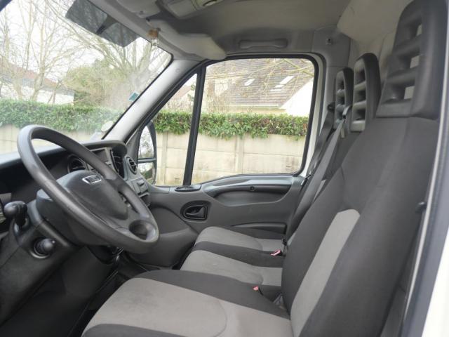 Iveco 35c13 image 1