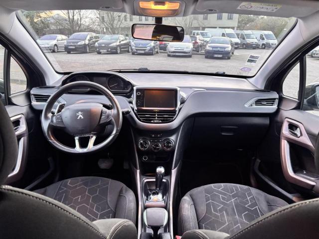 Peugeot 2008 image 9