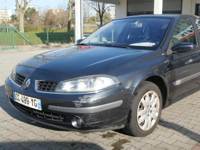 Renault Laguna image 6
