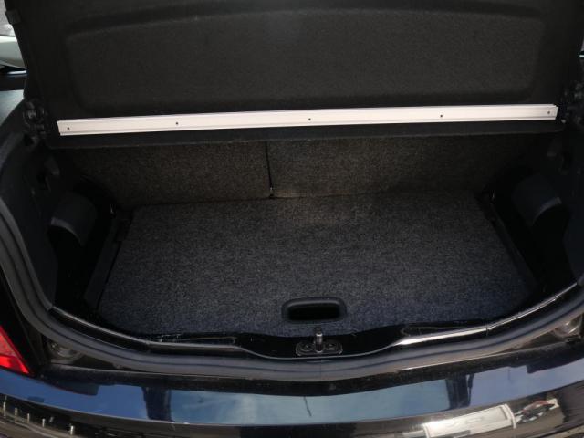 Volkswagen Up! image 4