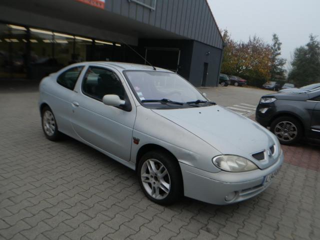 Renault Mégane Coupé image 2