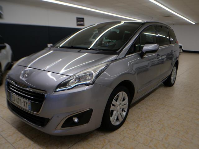 Peugeot 5008 image 4