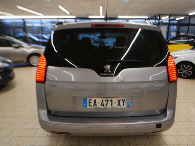 Peugeot 5008 image 6