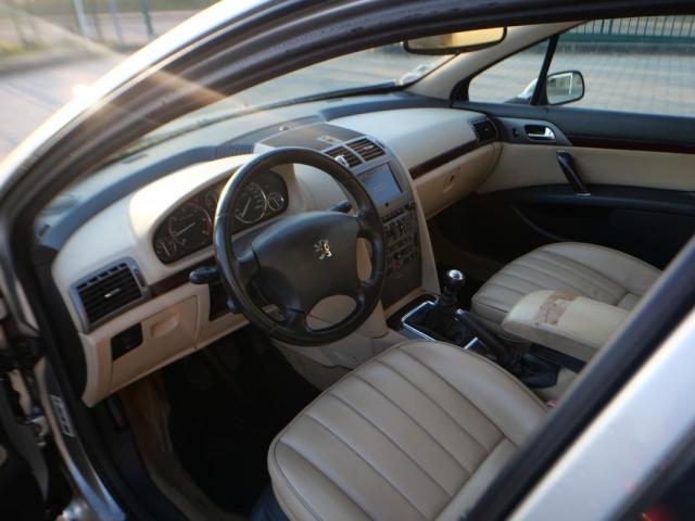 Peugeot 407 image 2
