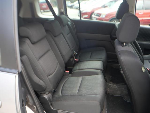 Mazda 5 image 3